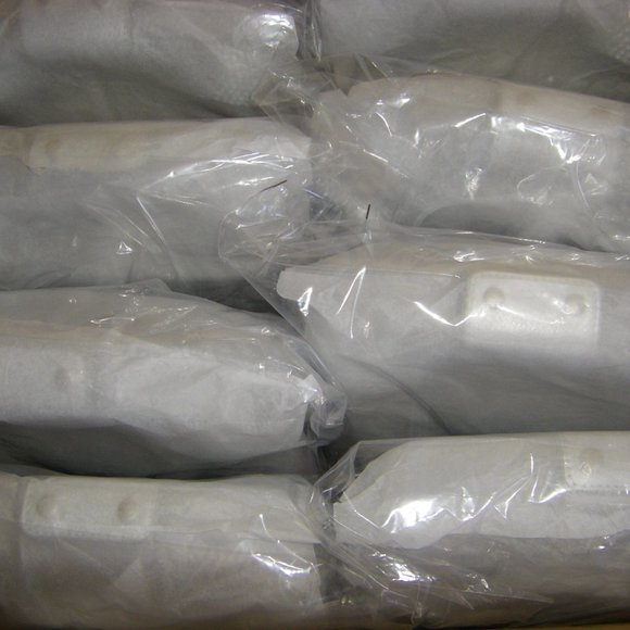 Betsey Johnson Kitsch Million Stars Silver Phone Crossbody Bag New Sealed - Picture 15 of 16